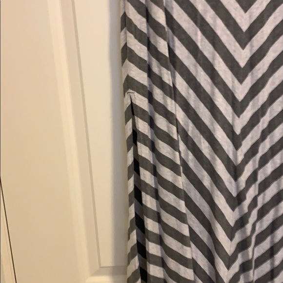 Calvin Klein long skirt with side slits - Picture 3 of 5